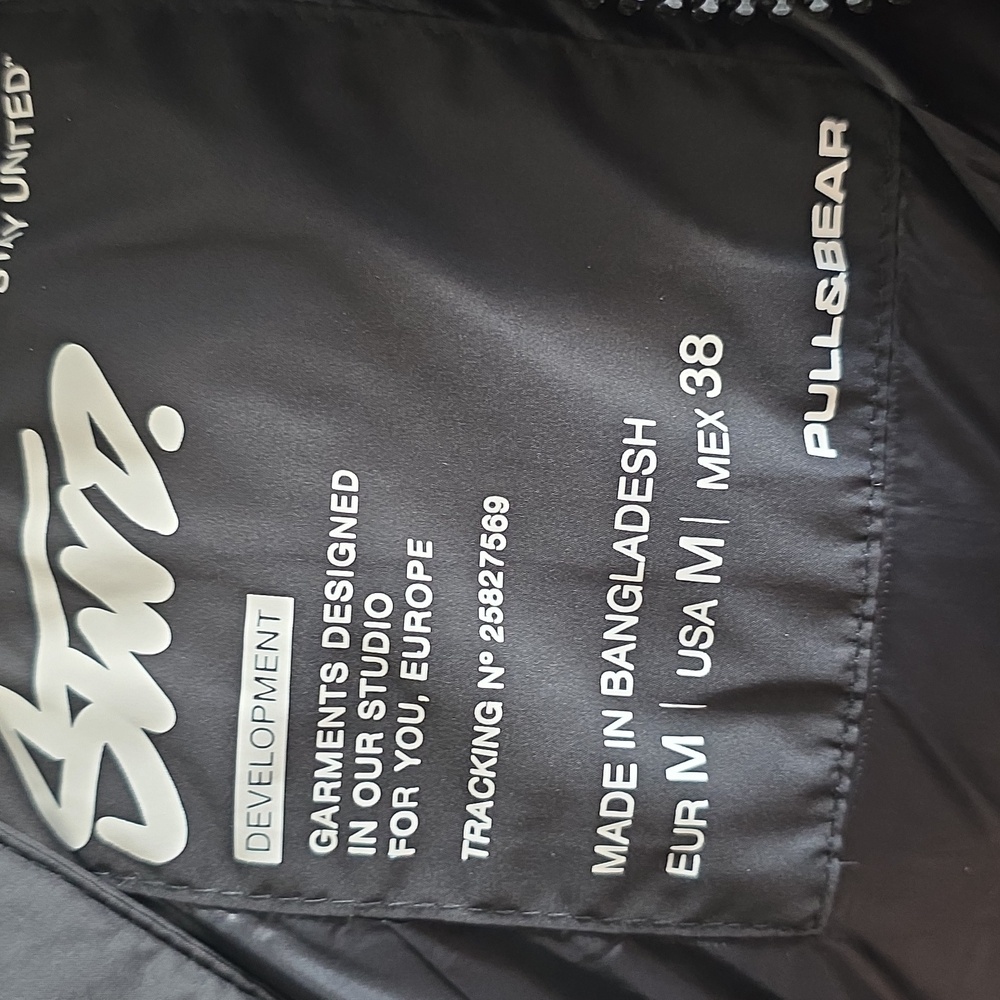 Pull&Bear Men's Dark Puffer Jacket Size M  NWT - Picture 15 of 16